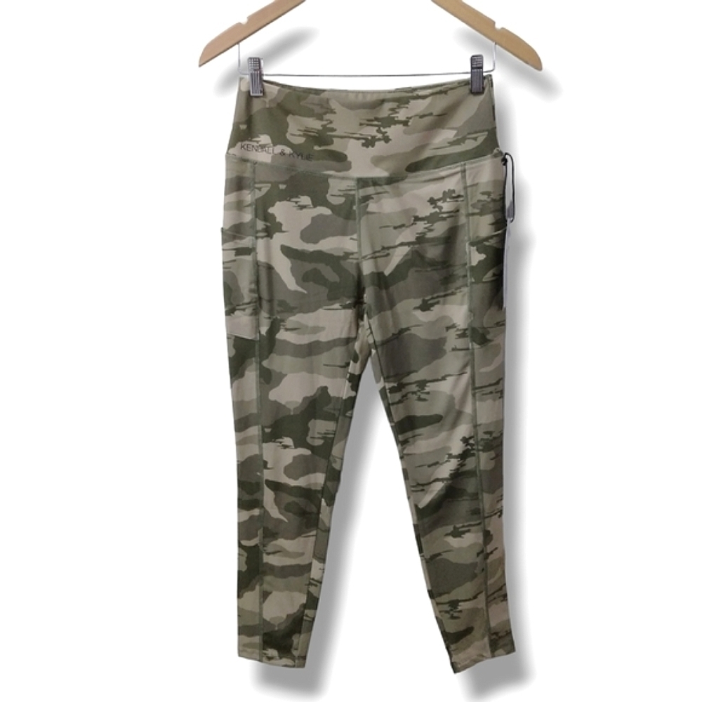 NWT Kendall & Kylie Camo Active Leggings